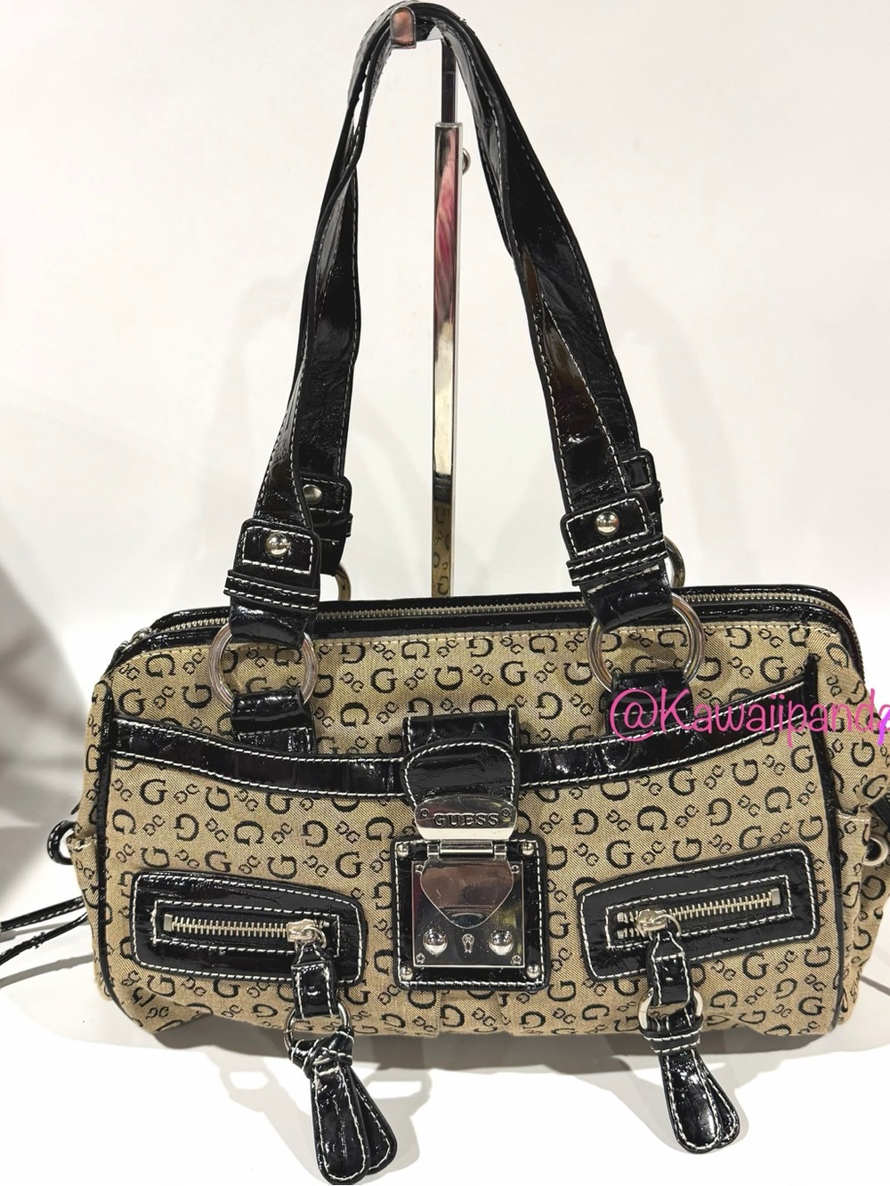 Y2K Vintage GUESS Black Patent Leather Beige Monogram Silver Logo Shoulder Bag